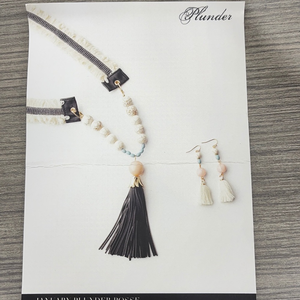 Plunder January Plunder posse black necklace earrings